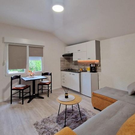 Apartamento App & Beauty Loza Zambratija  Exterior foto
