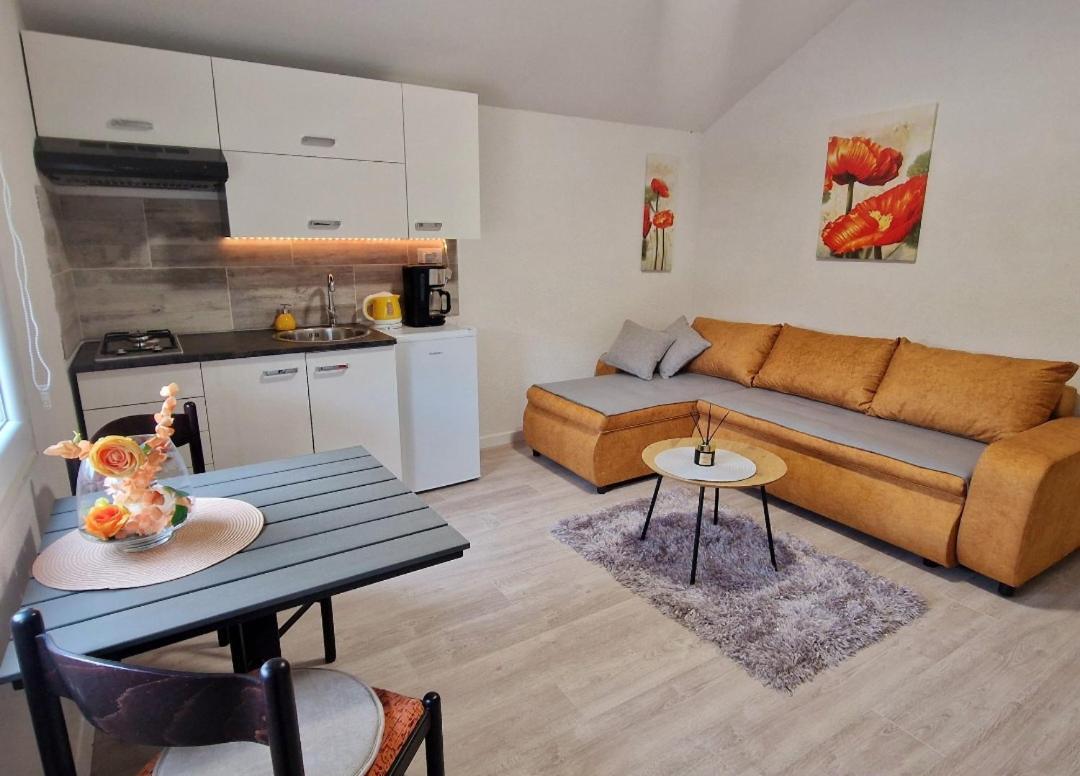 Apartamento App & Beauty Loza Zambratija  Exterior foto